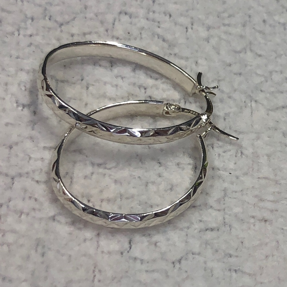 ALWAND VAHAN EUC Textured Sterling Silver Hoop Earrings - Picture 7 of 12